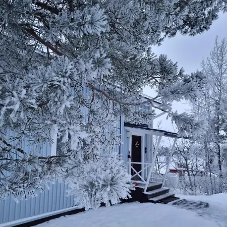 Vanha-merivartioasema Pihatalo Kotka